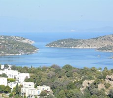 Bodrum Türkbükü'nde Kapanmaz Deniz Manzaralı İmarlı Arsa