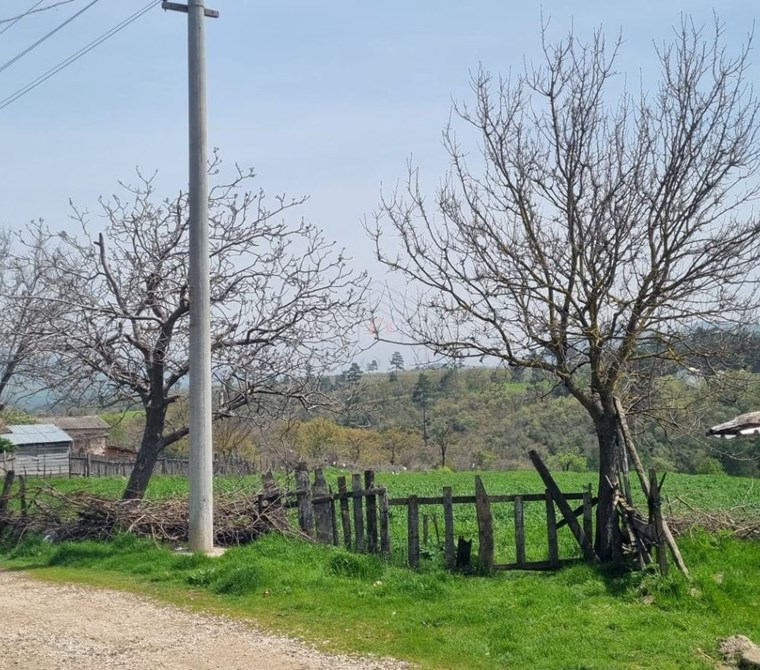 ÇANAKKALE ÇAN DONDURMA KÖYÜNDE KÖYİÇİ İMARLI BÜYÜK ARSA
