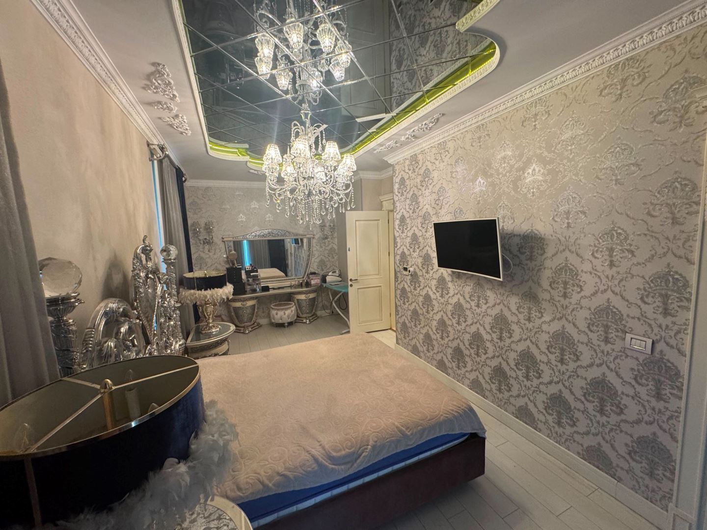 Property-photo