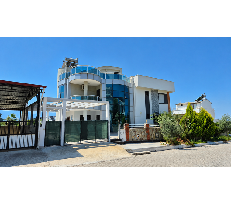 5+2 Villa with Private Pool in Kuşadası Soğucak | Sea View from Terrace