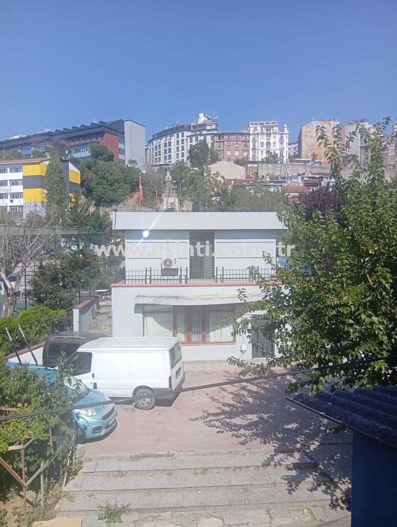 Property-photo