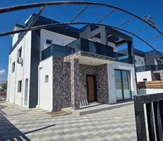 Girne merkez 4+1 Havuzlu Villa
