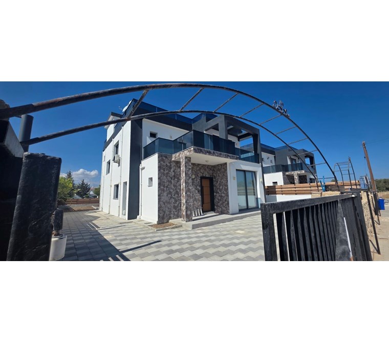 Girne merkez 4+1 Havuzlu Villa