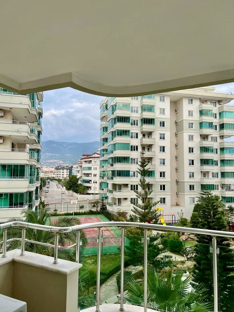 ALANYA TOSMUR’DA DENİZE 250 M FULL AKTİVİTELİ EŞYALI 2+1 DAİRE