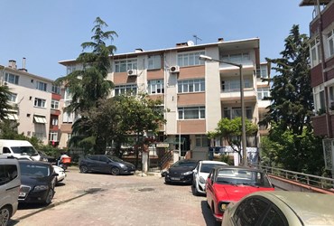 E5 VE METROBÜSE YÜRÜME MESAFESİNDE 125 M2 YÜKSEK GİRİŞ 2+1 DAİRE