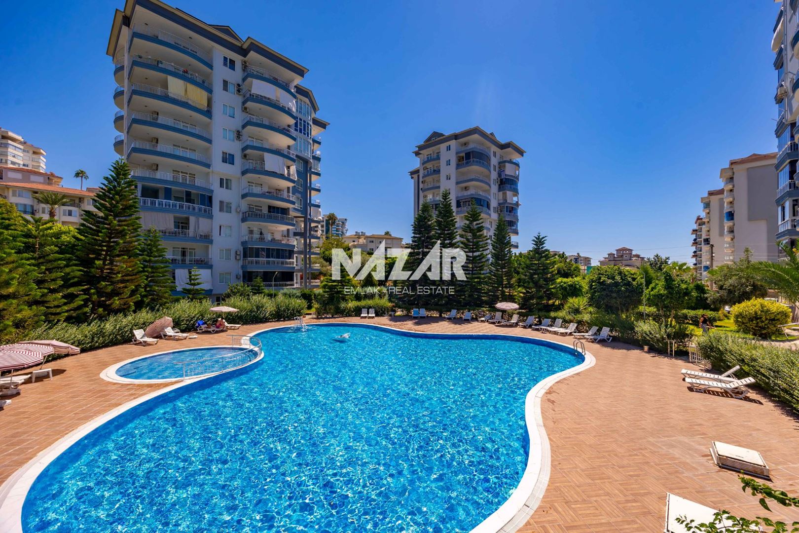 Продается дуплексная квартира 4+1 в районе Чикчилли, Алания — 200 м²