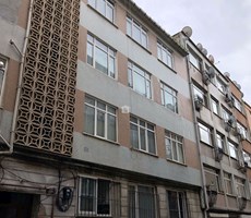 BEŞİKTAŞ'TA MERKEZİ KONUMDA 1+1 SATILIK DAİRE