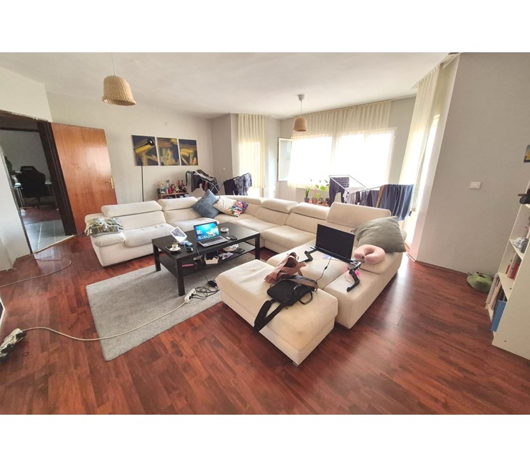 SARIYER YENİ UYUM'DA SİTE GİRİŞİNE YAKIN SATILIK 3+1 DAİRE