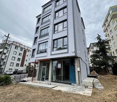 TRABZON BEŞİRLİDE ANAYOLA YAKIN YÜKSEK KONUMDA BAHÇELİ 85 M2 DÜKKAN