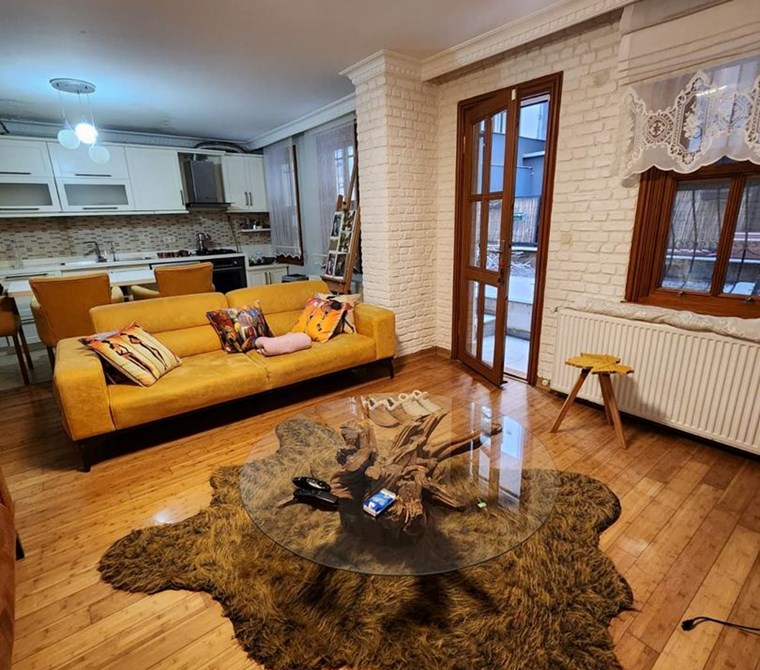 MODA SATILIK 3+1 DAİRE 200M2 BAHÇESİ MEVCÜT