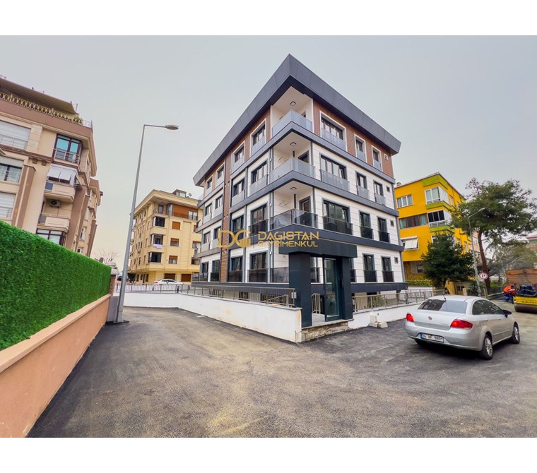 DAGISTAN GAYRİMENKUL'DEN SIFIR BİNADA 3+1 150m2 ARA KAT