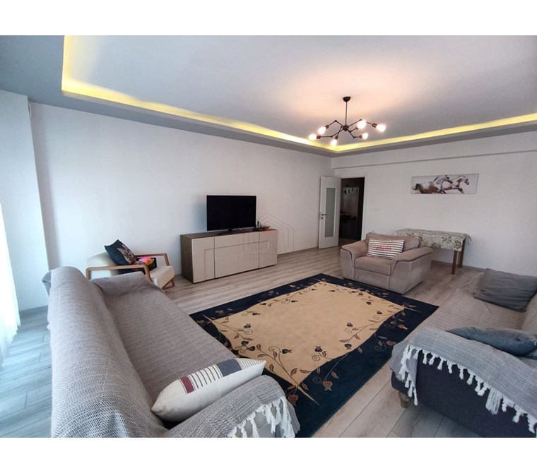 ÇANAKKALE MERKEZ İSMETPAŞA'DA GENİŞ EŞYALI 3+1 KİRALIK DAİRE