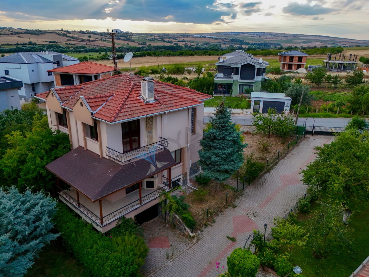 Property-photo