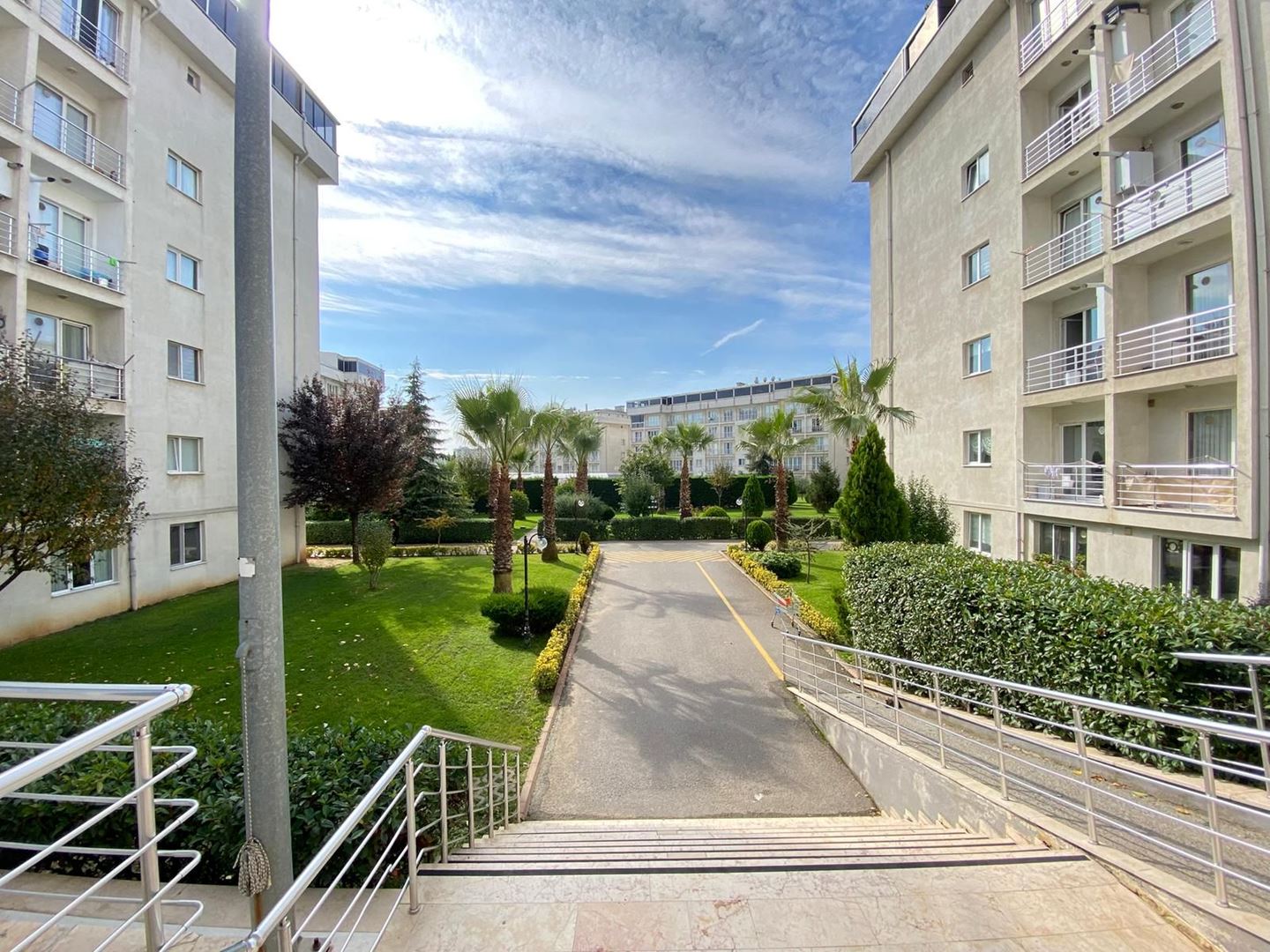 ŞENER GYD'DEN TATLIKUYU SİTE İÇİNDE ACİL SATILIK 2+1 DAİRE