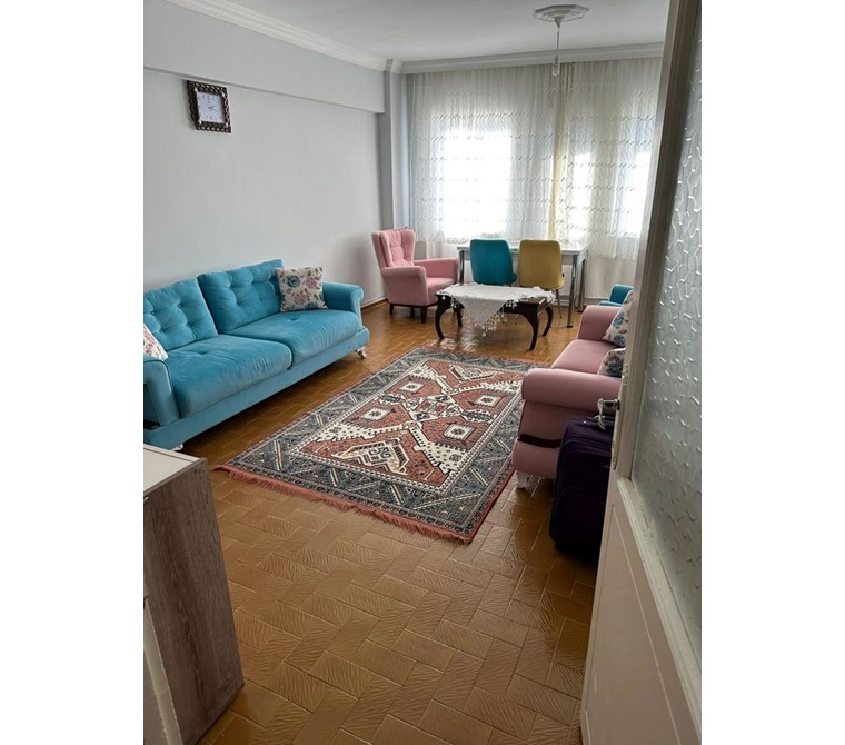 MÜJGAN EMLAKTAN MERKEZDE KİRALIK 2+1 K. MUTFAK EŞYALI DAİRE