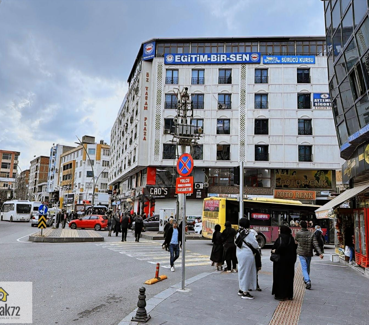 EMLAK 72'DEN DAYALI DÖŞELİ 1+1 KİRALIK DAİRE