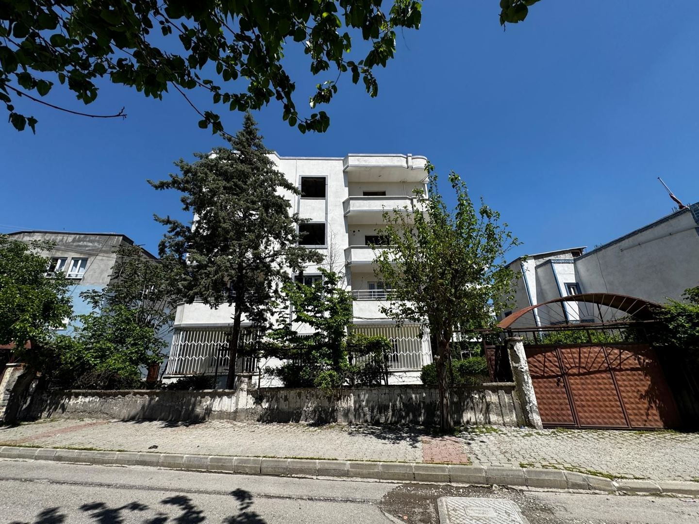 Property-photo