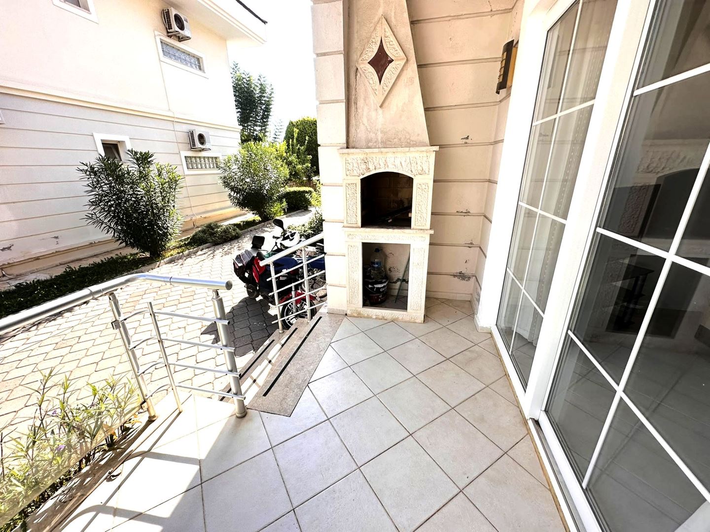 Property-photo