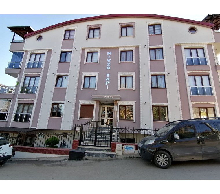 KÖRFEZ GÜNEY MAHALLESİ FİLE MARKET YANI EŞYALI 2+1 KİRALIK DAİRE