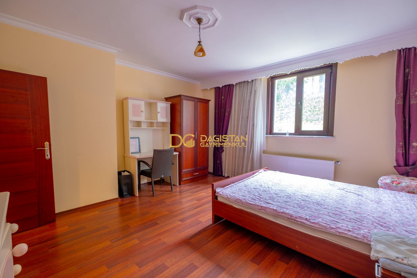 Property-photo