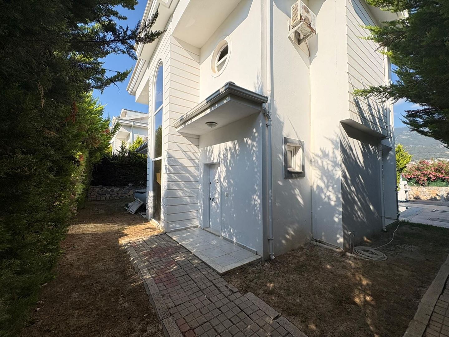 Property-photo