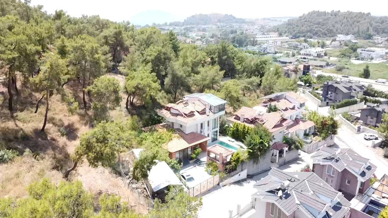 Property-photo