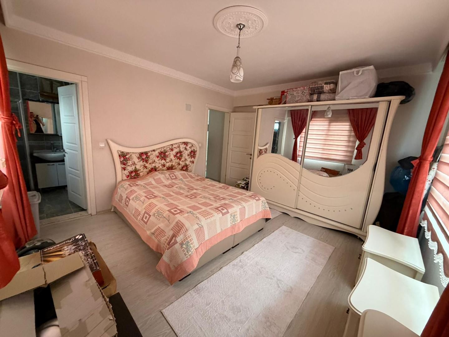 Property-photo