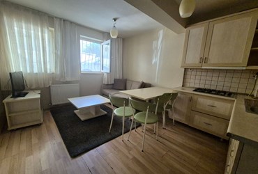 GÜVENLİKLİ SİTE İÇİNDE, YEDİTEPE ÜNİV. YAKIN KONUMDA EŞYALI 2+1
