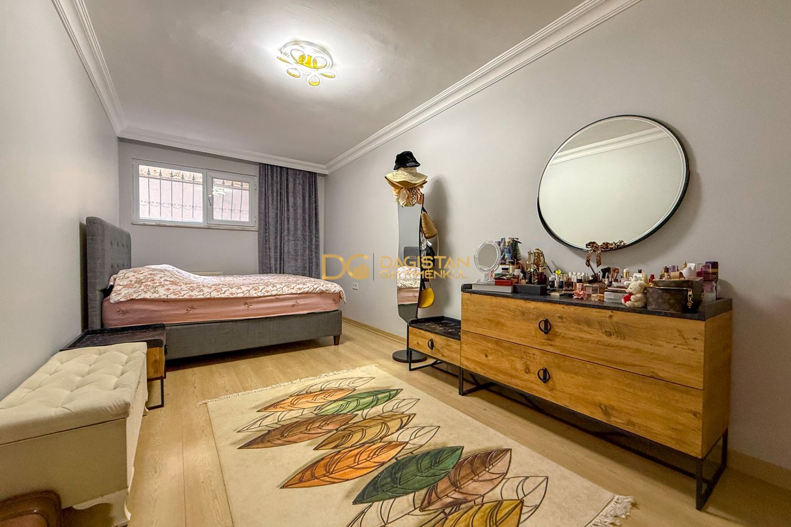 Property-photo