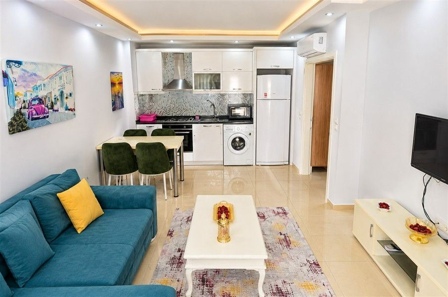 ALANYA MAHMUTLAR’DA DENİZE 400 M LÜKS EŞYALI 1+1 DAİRE
