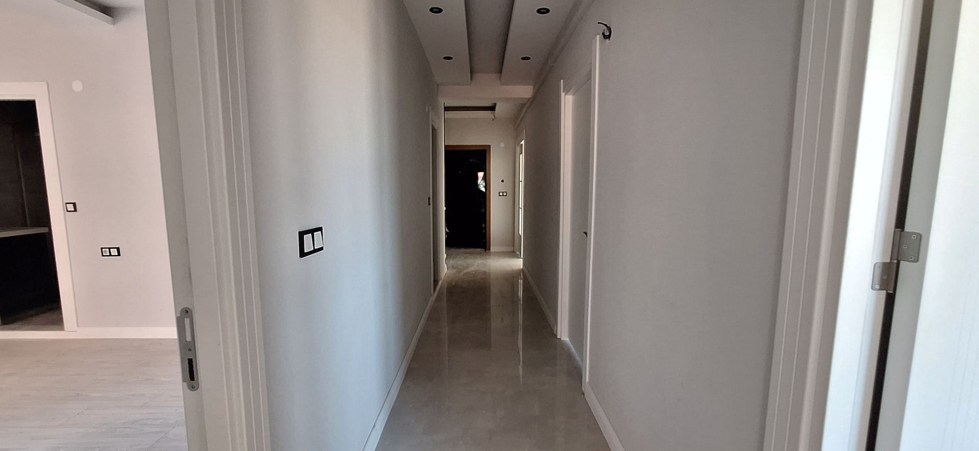 ÇANAKKALE KARACAÖREN’DE CADDE ÜZERİ | GENİŞ 3+1 | EBEVEYN BANYOLU KİRALIK DAİRE — Çanakkale gayrimenkul ilan görseli 15 / 21…