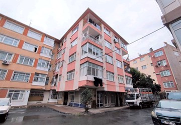 FATİH KOCAMUSTAFAPAŞA'DA BALKONLU GENİŞ FERAH 2+1 KİRALIK DAİRE