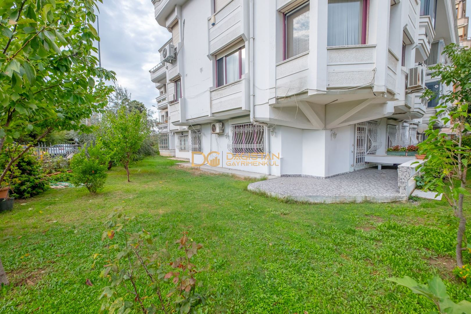 Property-photo