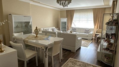 100. YIL SANAYİ CADDESİ'NDE 3+1 EŞYALI KİRALIK DAİRE