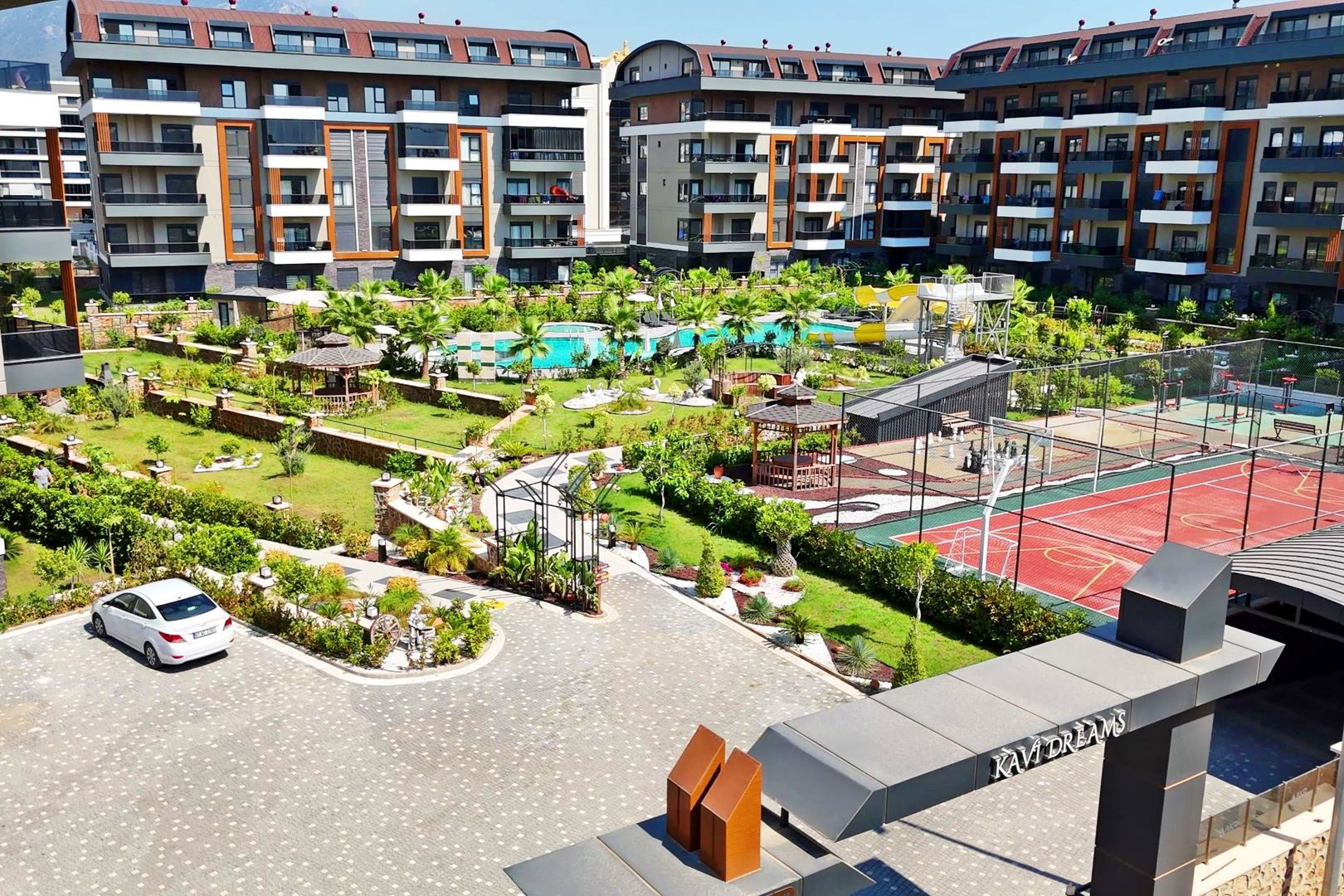 ALANYA OBADA ÖZEL DİZAYNA SAHİP LÜKS KOMPLEKSTE SATILIK 2+1 DAİRE
