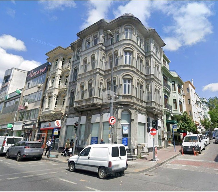 Bankadan Satılık Fatih Kirmasti’de Tarihi ve Prestijli Gayrimenkul – Yatırım Fırsatı