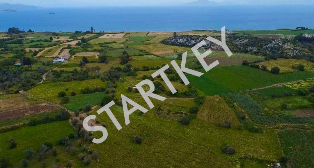 Datça Kızlan'da Satılık Deniz Manzaralı Tarla — kare 2