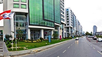 İSTANBUL VİZYON PARK OFİS PLAZA' DA SATILIK BOŞ 300 M2