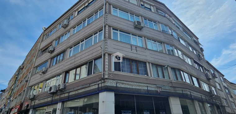 BANKADAN SATILIK FATİH’TE CADDE ÜZERİ, 575 m² DÜKKAN