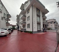 GÖLCÜK YAZLIK'TA ULAŞIMI KOLAY 3+1 TAŞINMAYA HAZIR ARA KAT DAİRE