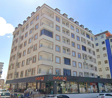 EMLAK 72 BELDE DE Okul Karşısı Yeni Eşyalı KİRALIK 1+1 DAİRE