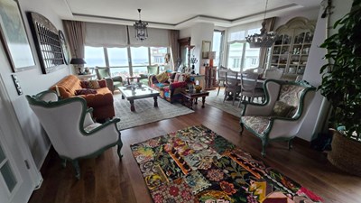 Büyük Kulüp Karşı Sokağında Teraslı Dubleks Daire