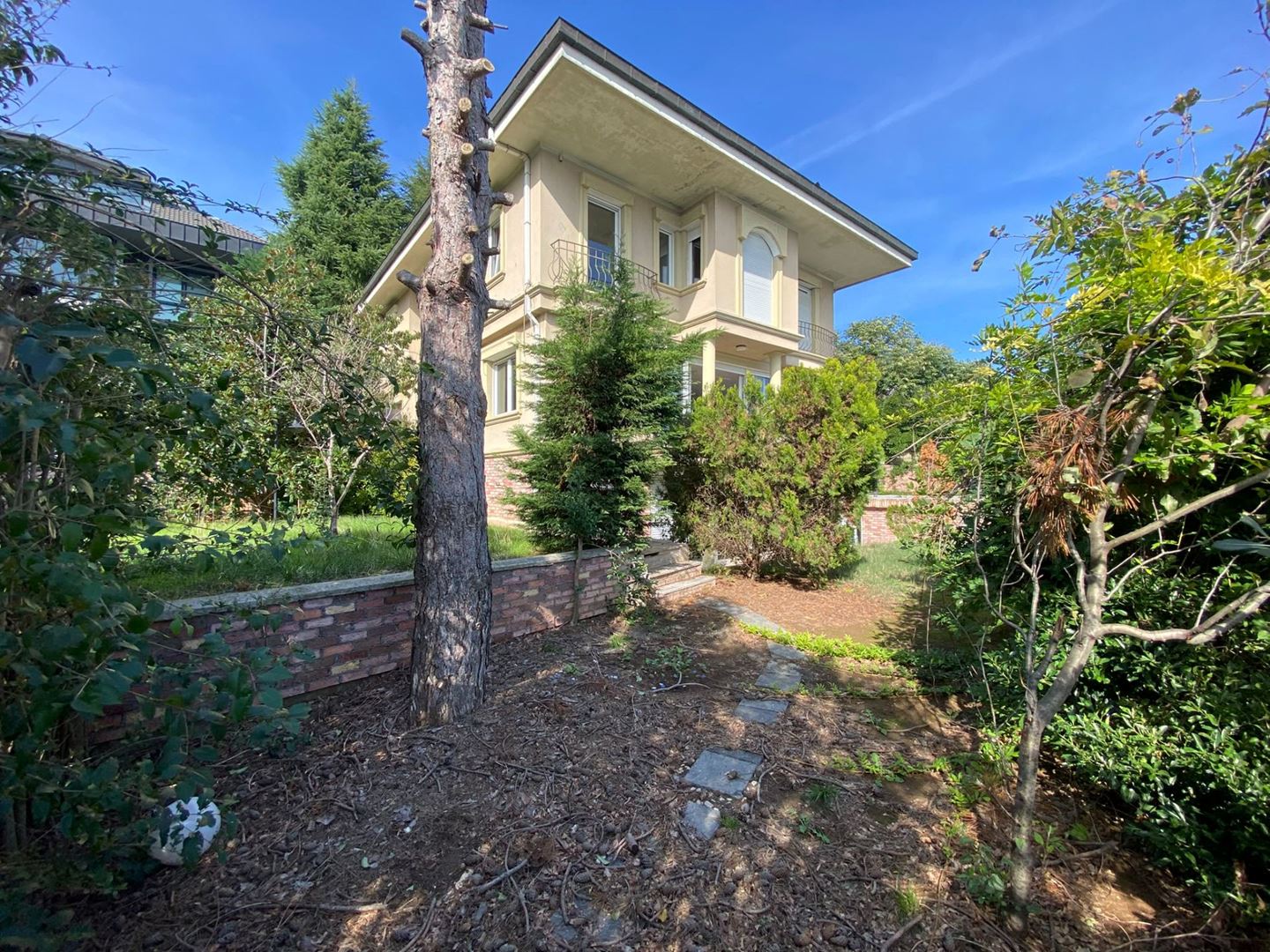 Property-photo
