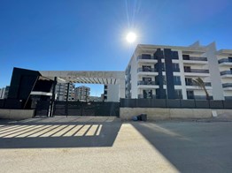 ESİN YILMAZER'DEN ADANORM MODA'DA YATAY MİMARİ 5+1 SATILIK DAİRE!