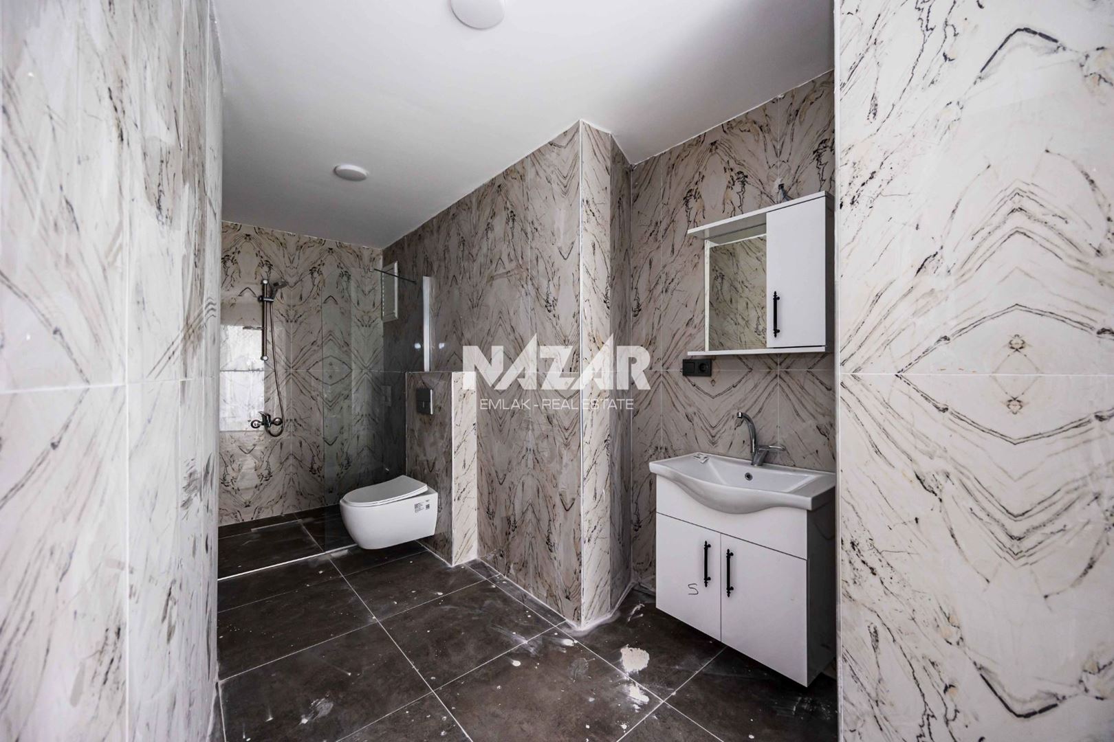 Alanya Cikcilli’de Satılık 4+1 Dubleks Daire - 200 m2 · 28
