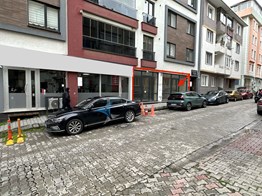 TEKİRDAĞ'da CADDE ÜZERİNDE 125 m2 KİRALIK DÜKKAN