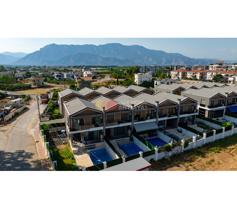 Concept Villa with Private Pool and Garden with Covered Car Park in Döşemealtı, Antalya