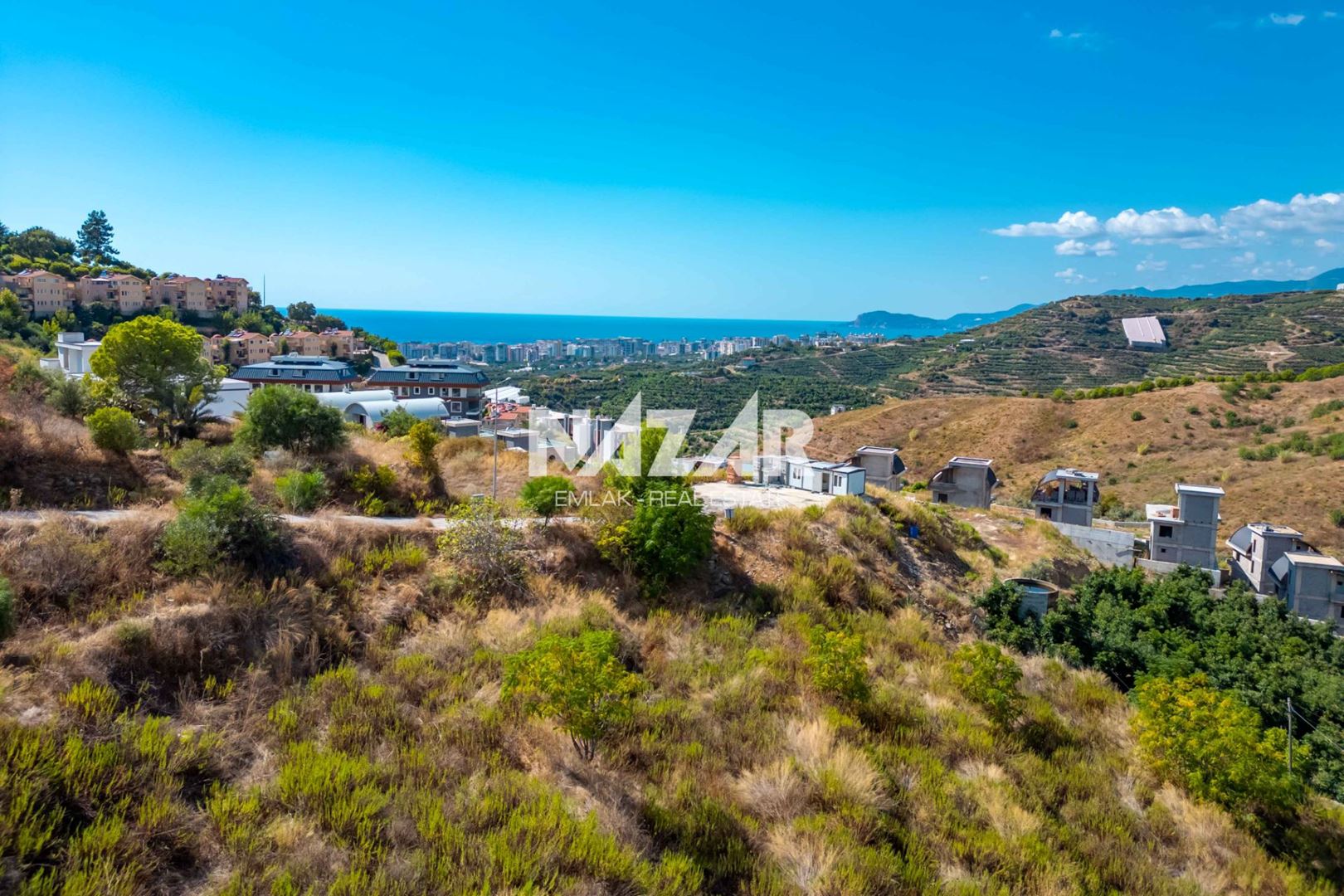 500 m² Plot with Planning Permission and Sea Views in Kargıcak, Alanya