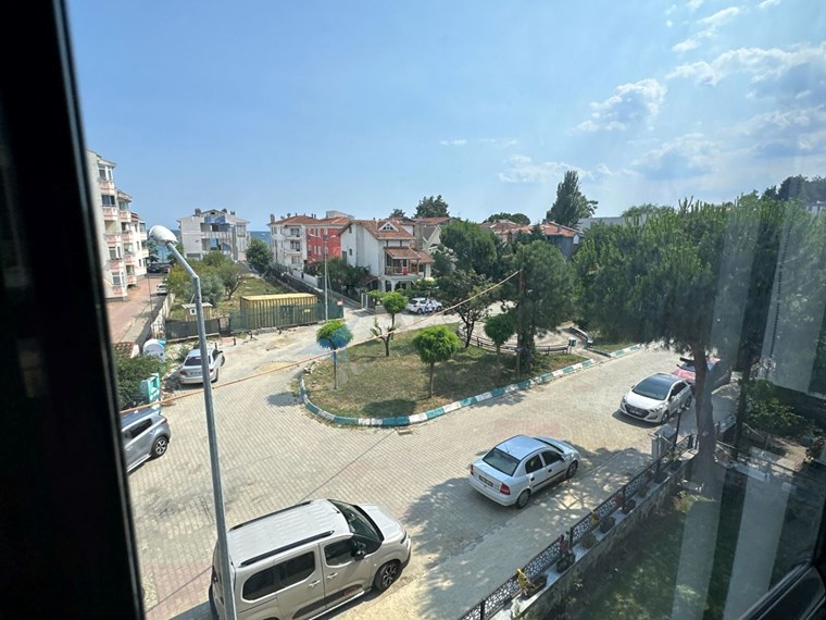 TEKİRDAĞ, DEĞİRMENALTI 1+1, 3.KAT EŞYALI, CAM BALKONLU KİRALIK DAİRE