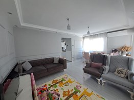 HIFZISSIHHA MEYDAN YAKINI ARA KAT ÜÇ CEPHELİ LÜX TADİLATLI DAİRE